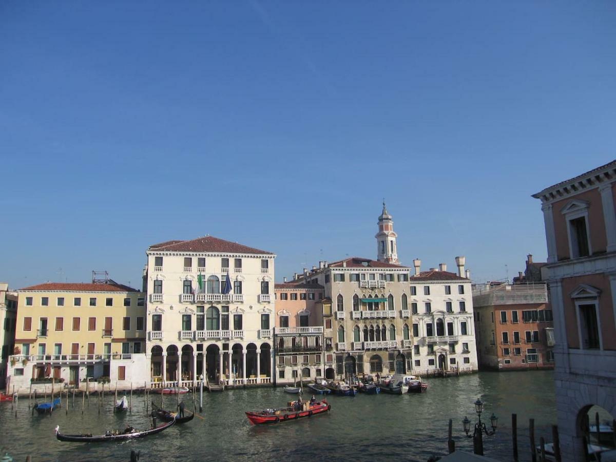 Loft Overlooking The Grand Canal Velence Kültér fotó