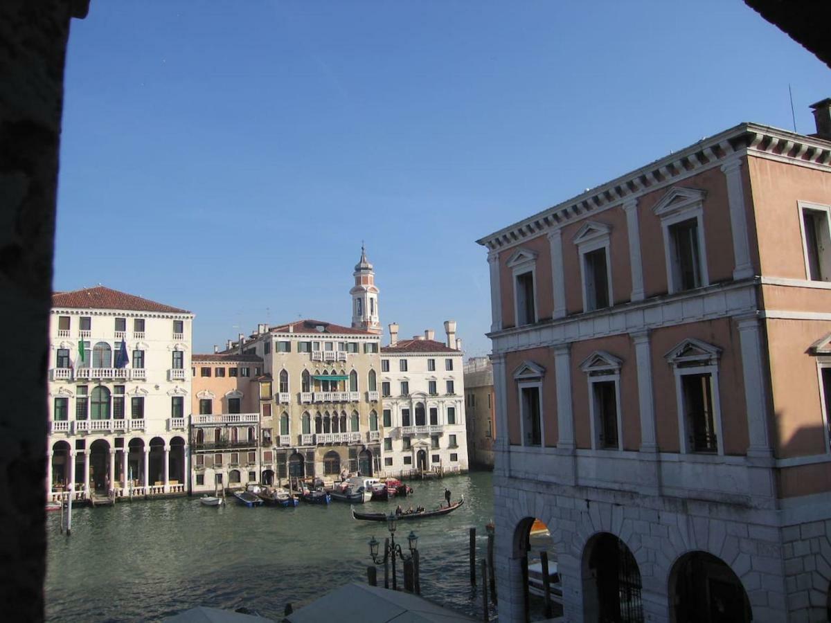 Loft Overlooking The Grand Canal Velence Kültér fotó