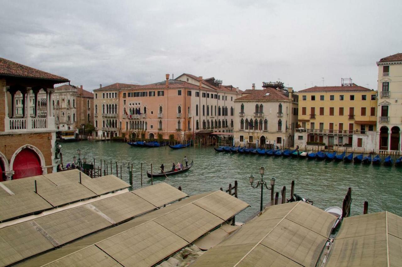 Loft Overlooking The Grand Canal Velence Kültér fotó