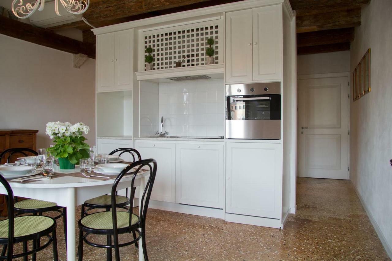 Loft Overlooking The Grand Canal Velence Kültér fotó