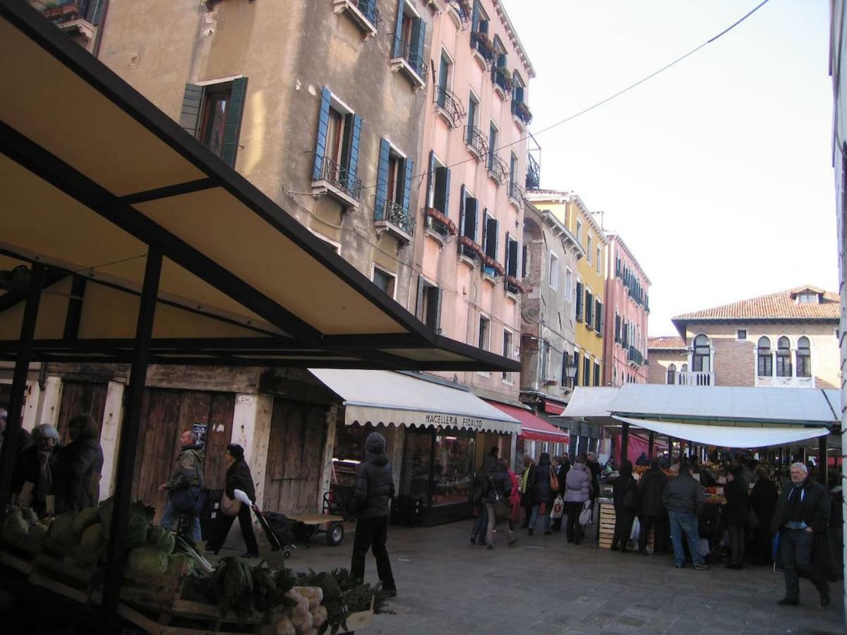 Loft Overlooking The Grand Canal Velence Kültér fotó