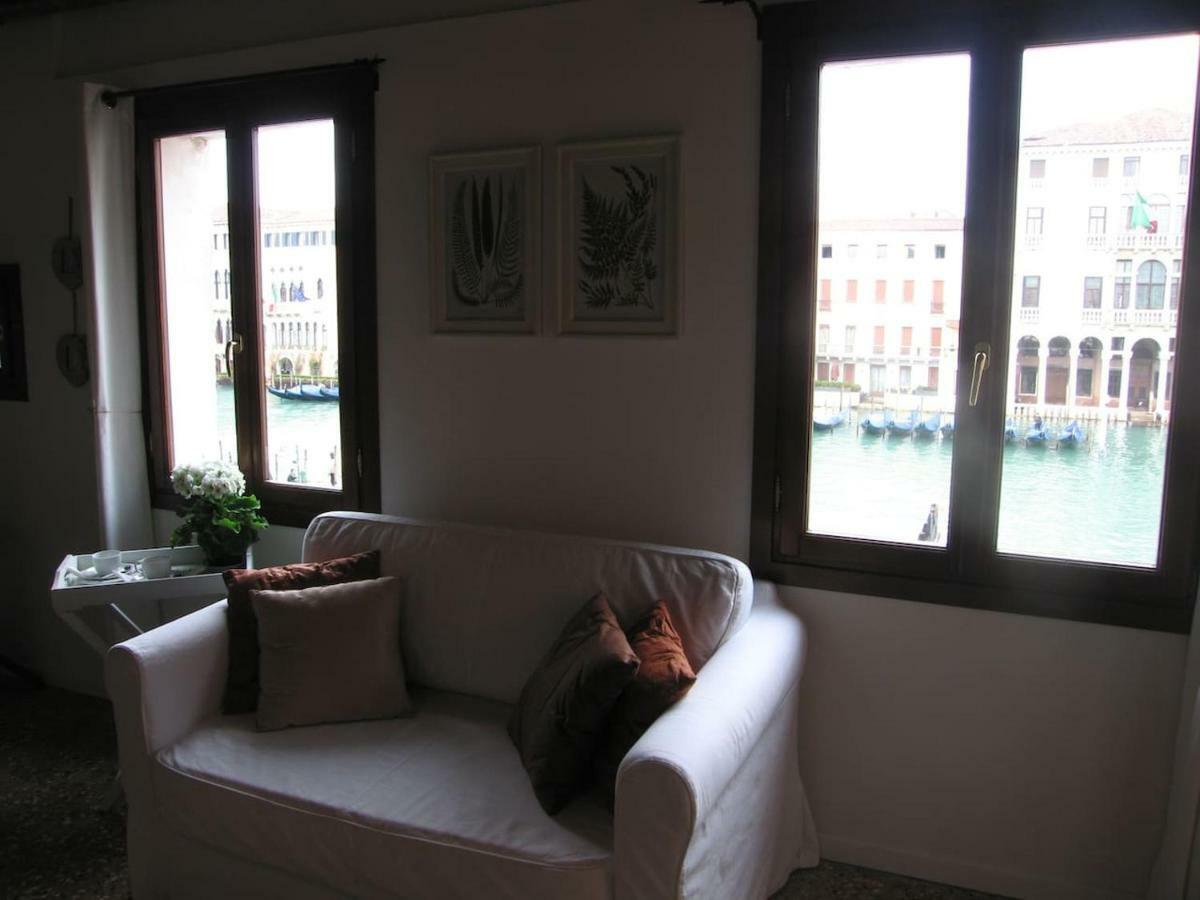 Loft Overlooking The Grand Canal Velence Kültér fotó