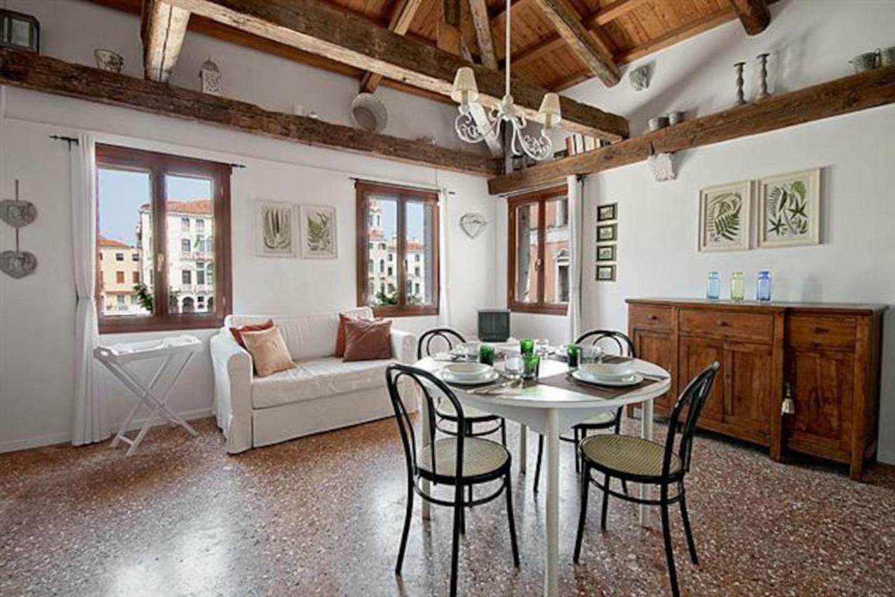 Loft Overlooking The Grand Canal Velence Kültér fotó